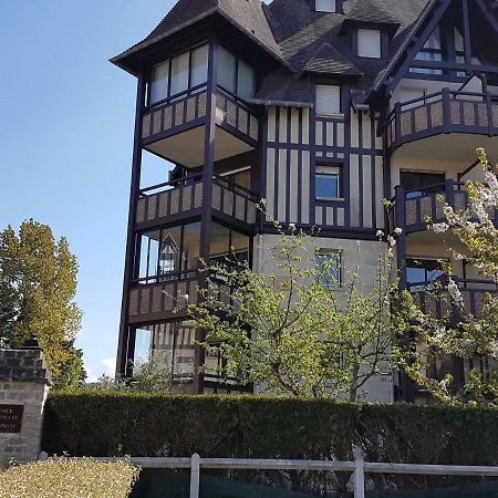 Appartement Residence Le Fairway Deauville Exterior foto